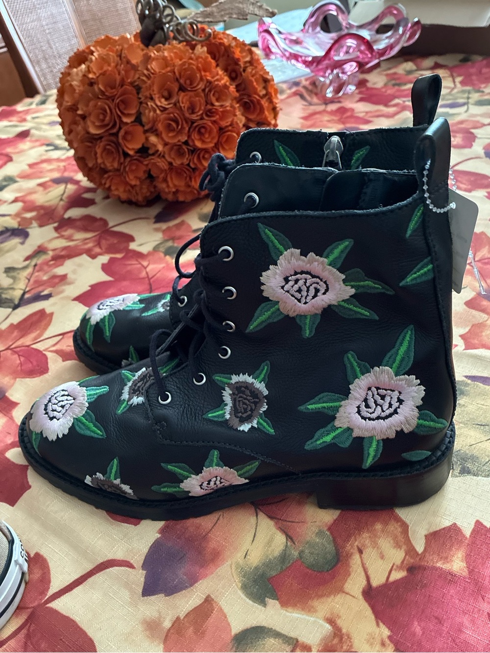 Rebecca Minkoff Gerry Floral Embroidered Leather Combat Boots Sz 8.5 EUC